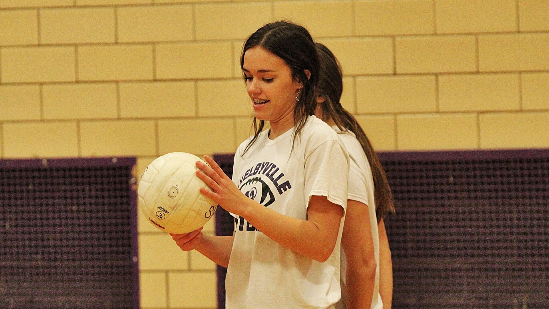 IMG_3438_Snapseed Mia Wade Shelbyville volleyball.jpg